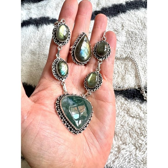 Handmade Jewelry - 925 Moss Agate + Flash Labradorite Necklace Pendant